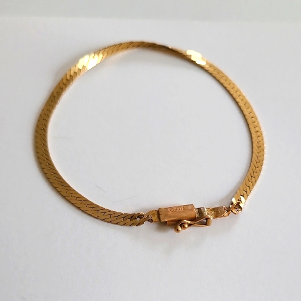 14K Gold Herringbone Bracelet - Picture 1 of 5